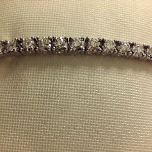 RIVIERE ILUSION BRI. 3.02 Ct O/B GRAPA