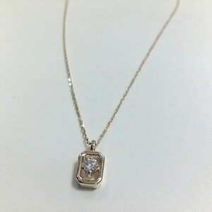 GA. BRI. 0.105 Ct MARCO CUADR. GDE O/A