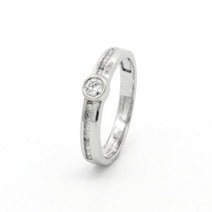 ANILL OB  BRILL. 0.22 CT CENTRAL