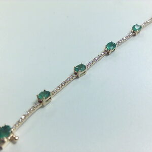 PUL. O/A BRILL 0.61 Ct + ESMER. 1.82 Ct