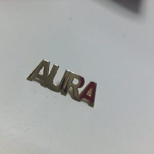 NOMBRE AURA CON TRAVESEROS